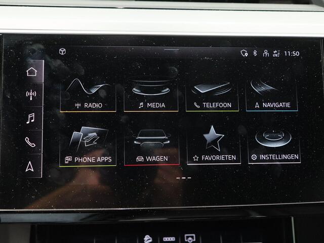 Audi e-tron 55 quattro S Line 95 kWh 408 Pk | Stoelverwarming | Camera | Panoramadak | Adaptive Cruise | CarPlay | Navigatie | 20 Inch