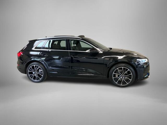 Audi e-tron 50 quattro Advanced edition Plus 71 kWh / 313pk · Panoramadak · Camera · Luchtevering · Drive select
