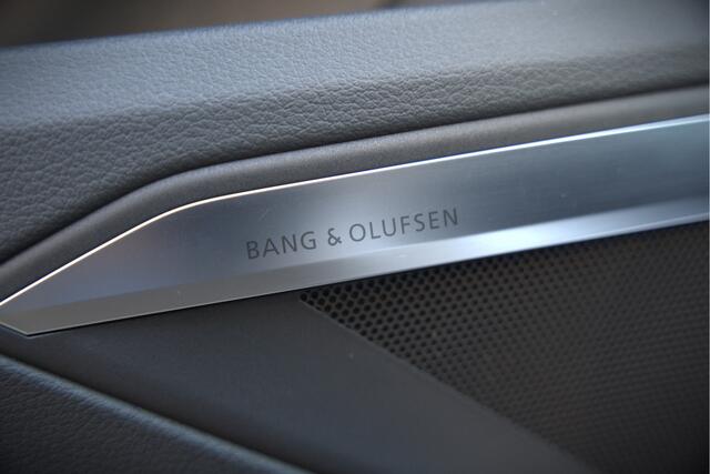 Audi e-tron Sportback 50 quattro S edition 71 kWh S-Line | Bang & Olufsen | Panoramadak | Stoelverwarming | Adaptive Cruise Control | Ambiance Verlichting | 360 Camera | Luchtvering | Memory Seat | Keyless | Trekhaak | SOH 89%