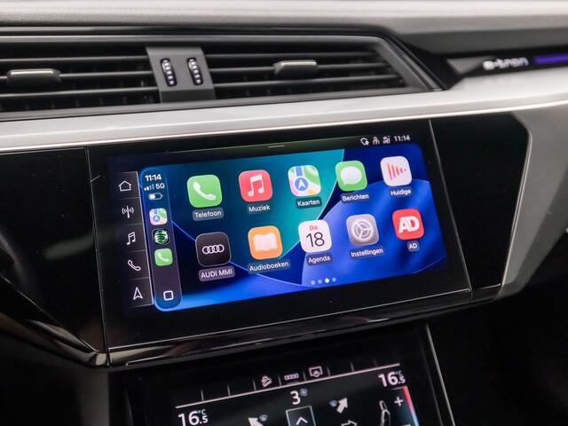 Audi e-tron 50 quattro 71 kWh S-Line Sport 313Pk Automaat (PANORAMADAK, LUCHTVERING, APPLE CARPLAY, GROOT NAVI, CAMERA, SFEERVERLICHTING, ELEK SPORTSTOELEN, STOELVERWARMING, GETINT GLAS, ADAPTIVE CRUISE, NIEUWSTAAT)