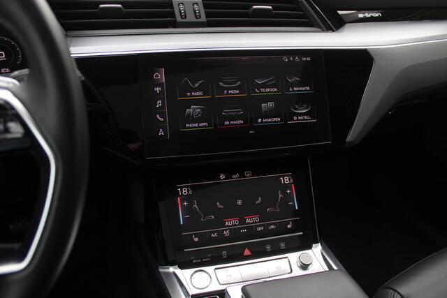 Audi e-tron e-tron 50 quattro Launch edition plus 71 kWh / Panoramadak / Camera / Luchtvering / Intr.voorverwarming / Leder&Alcantara / 20'' / Navigatie / DAB / Stoelverwarming / ACC