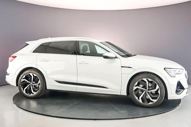 Audi e-tron 55 quattro S edition 95 kWh | Adaptieve Cruise | Apple/Android Play | Adaptieve Luchtvering | Camera | Virtual Cockpit | Navi |