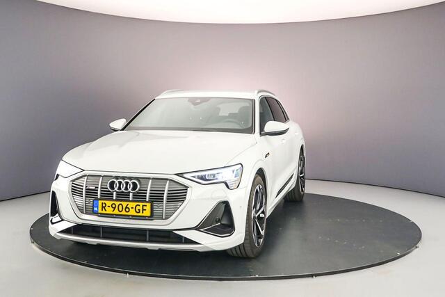Audi e-tron 55 quattro S edition 95 kWh | Adaptieve Cruise | Apple/Android Play | Adaptieve Luchtvering | Camera | Virtual Cockpit | Navi |