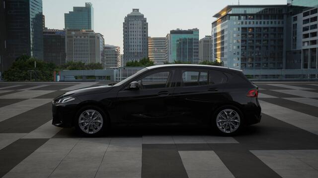 BMW 1-SERIE 120 / Achteruitrijcamera / Sportstoelen / Parking Assistant / Driving Assistant