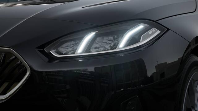 BMW 1-SERIE 120 / Achteruitrijcamera / Sportstoelen / Parking Assistant / Driving Assistant