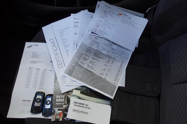 BMW 1-SERIE M140I ED. HIGH EXEC Schuifdak BOM VOL ZEER BEGEERLIJK