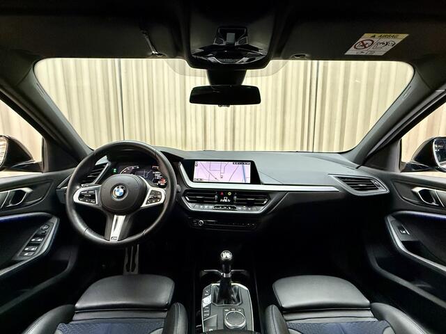 BMW 1-SERIE 118i *M-Sport* Dealer Onderhouden / Eerste Eigenaar / Carplay / Digital Cockpit / 1/2 Leder / LED / Navigatie / Cruise / 17'' LMV