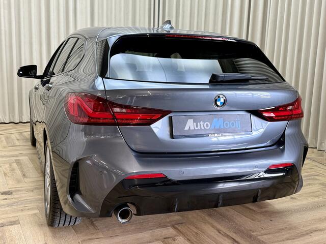 BMW 1-SERIE 118i *M-Sport* Dealer Onderhouden / Eerste Eigenaar / Carplay / Digital Cockpit / 1/2 Leder / LED / Navigatie / Cruise / 17'' LMV