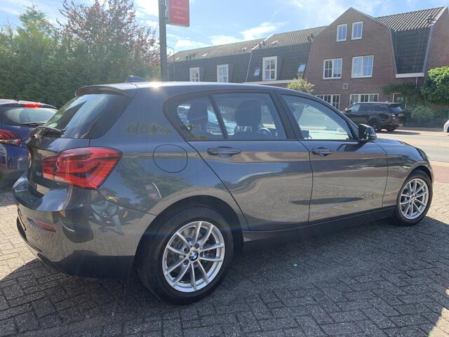 BMW 1-SERIE 116i Executive 5d, Navi | Trekhaak | Led