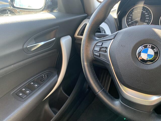 BMW 1-SERIE 116i Executive 5d, Navi | Trekhaak | Led