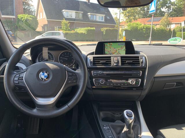 BMW 1-SERIE 116i Executive 5d, Navi | Trekhaak | Led