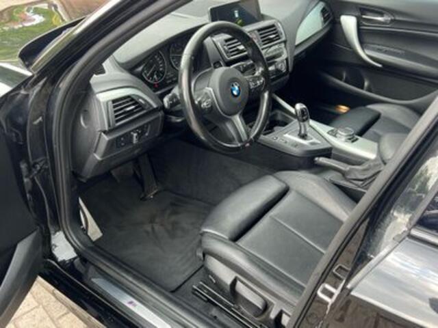 BMW 1-SERIE 118I 118i Cent High Exe M Pakket/NAP/AUTOMAAT
