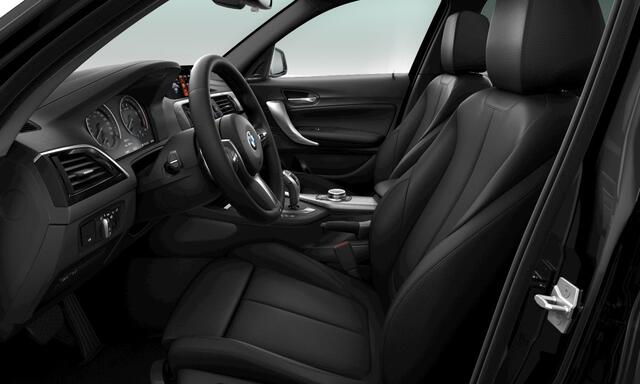 BMW 1-SERIE M140i Edition Shadow Executive | Navi | Schuifdak | Leder | H&K | Camera | NL Auto | Saphire Zwart