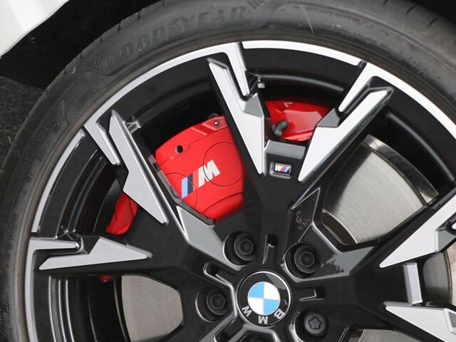 BMW 1-SERIE 120 M Sportpakket Pro | Innovation Pack | Panoramadak | Parking Assistant Plus | Head-Up Display | Harman Kardon | 19''