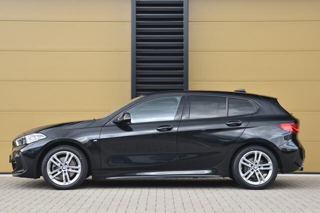 BMW 1-SERIE 118i Business Edition * M-Sportpakket * Hifi * Live Cockpit Professional *