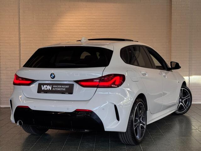BMW 1-SERIE 118i High Exec. M-Sport Automaat Pano Stoelv Carplay 18''
