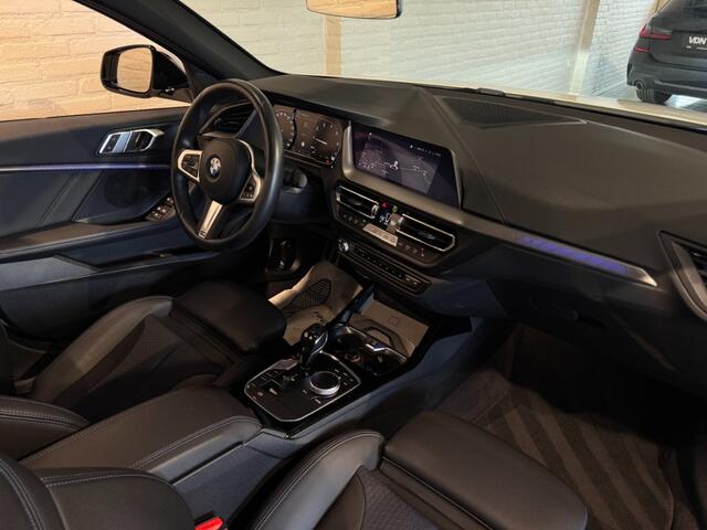 BMW 1-SERIE 118i High Exec. M-Sport Automaat Pano Stoelv Carplay 18''
