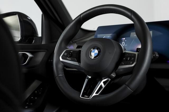 BMW 1-SERIE 120 M Sport - Automaat | Dig. Cockpit | Adapt. Cruise | Stoelverw. | Leder | PDC | Camera | NAV + App. Connect | ECC | DAB | LM 18" | 7100