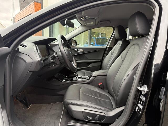BMW 1-SERIE 118I High Exe,Leer,Memory,LED,Stoelverw,Clima,Lane Ass.,Cruise