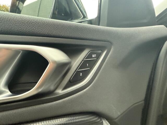 BMW 1-SERIE 118I High Exe,Leer,Memory,LED,Stoelverw,Clima,Lane Ass.,Cruise