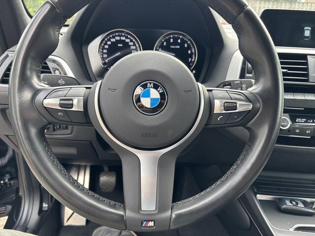 BMW 1-SERIE 118i Edition M Sport Shadow High Executive Navigatie / Parkeersensors / Sportstoelen
