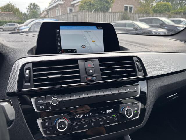 BMW 1-SERIE 118i Edition M Sport Shadow High Executive Navigatie / Parkeersensors / Sportstoelen