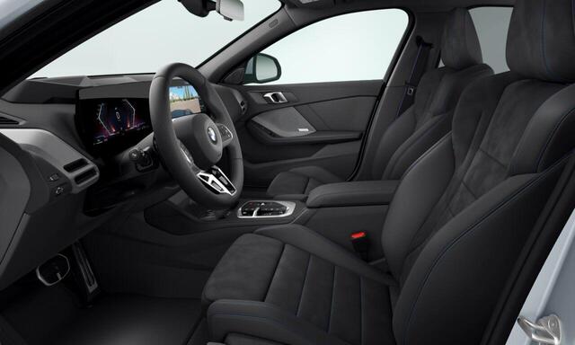 BMW 1-SERIE 123 xDrive | M Sportpakket Pro | Panoramadak | Innovation Pack | Harman Kardon