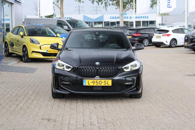 BMW 1-SERIE 120i High Executive Edition 178pk | Harman en Kardon | Panoramadak | Head-up display | M-Pakket