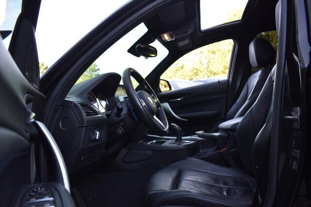 BMW 1-SERIE M140i High Executive Pano Camera Lane HK Leder NAP