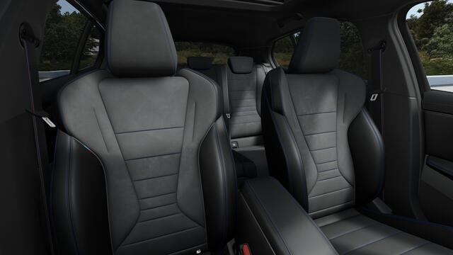 BMW 1-SERIE 120 High Executive M Sport Automaat / Panoramadak / Sportstoelen / M Adaptief onderstel / Comfort Access / Adaptieve LED / Head-Up / Harman-Kardon