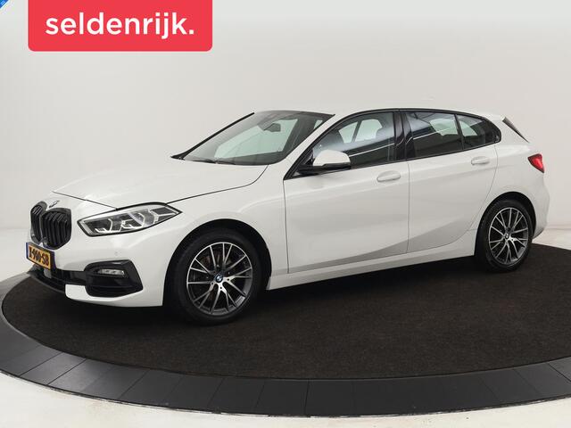 BMW 1-SERIE 118i High Executive | Sport line | Automaat | Carplay | Navigatie | DAB | Sfeerverlichting | Stoelverwarming | Climate controle | Cruise control | Half Leder