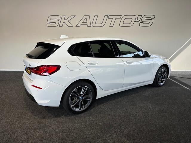 BMW 1-SERIE 118I HIGH EXEC l 1STE EIG l STOELVERW l CAMERA l NAVI l SFEERVERL l