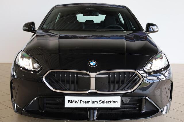 BMW 1-SERIE 120 M Sportpakket | Driving Assitant | Achteruitrijcamera | Stoelverwarming