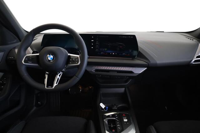 BMW 1-SERIE 120 M Sportpakket | Driving Assitant | Achteruitrijcamera | Stoelverwarming