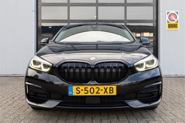 BMW 1-SERIE 118i Sport Line Business Edition ?CAM?NAV?Apple?CC
