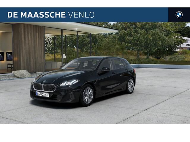 BMW 1-SERIE 120 Automaat / Sportstoelen / Achteruitrijcamera / Parking Assistant / Stoelverwarming