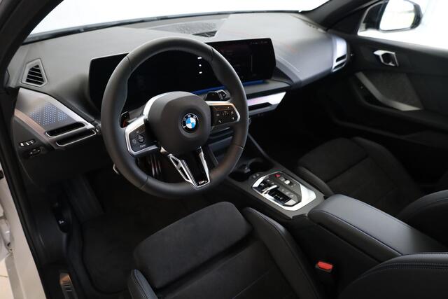 BMW 1-SERIE 120 M Sportpakket Pro | Premium Pack | Comfort Access | M Shadow Line