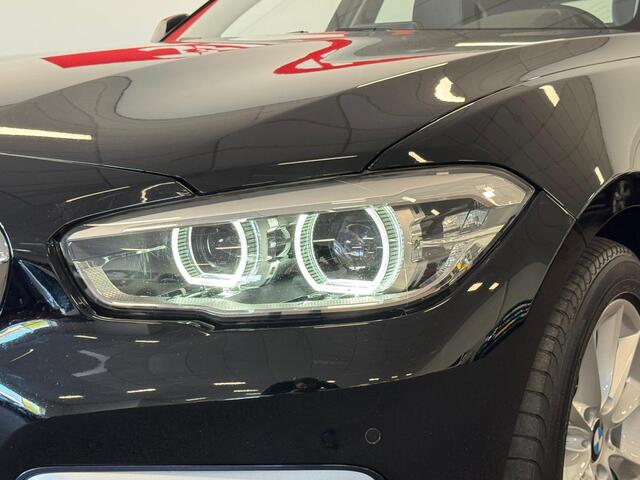 BMW 1-SERIE 116i NAVIGATIE, CRUISE, ECC AIRCO, 16''LMV