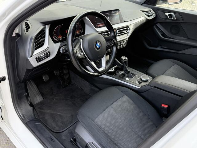 BMW 1-SERIE 116i Business Edition | Apple Carplay | DAB+ | PDC V+A