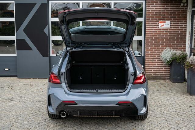BMW 1-SERIE 118 118i Executive Edition | M-Sport | Panorama | Head-up | Hifi | Sportstoelen | Cruise | 18' inch |