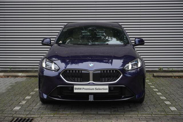 BMW 1-SERIE 5-deurs 120 M Sportpakket | Harman Kardon | Elektr. Achterklap | Draadloze Lader | Comfort Acces | Verwarmd Stuur | Verwarmde Voorstoelen