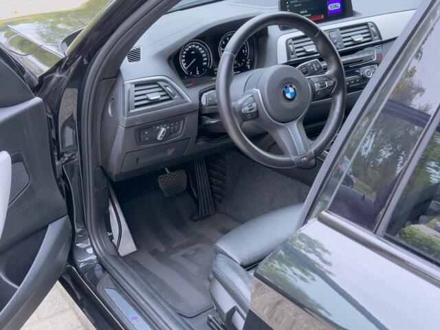BMW 1-SERIE 118i High Executive, M-Sport, Navi Pro, Leder, NL auto