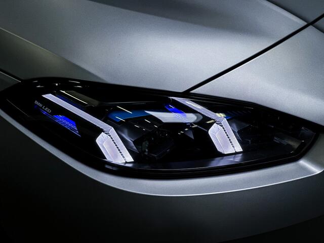 BMW 1-SERIE M135 xDrive Frozen|H/K|360|HUD|Panorama