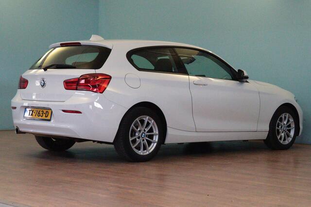 BMW 1-SERIE 118i Executive Automaat | NAVI | CLIMA | PDC ACHTER | CRUISE | LEER |