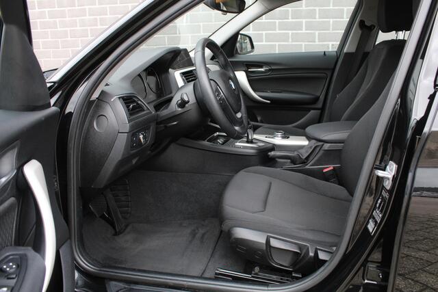 BMW 1-SERIE 118i Executive / Led / Automaat / N.A.P.
