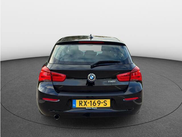 BMW 1-SERIE 118i Executive Aut [ Nav Pdc Cruise ]