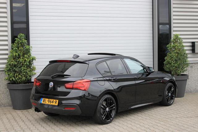 BMW 1-SERIE 118i M Sport Schuifdak | Camera | Driving Assistant Professional | Harman Kardon | LED | PDC | Comfort Access | ACC
