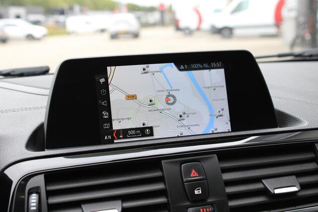 BMW 1-SERIE 118i M Sport Schuifdak | Camera | Driving Assistant Professional | Harman Kardon | LED | PDC | Comfort Access | ACC