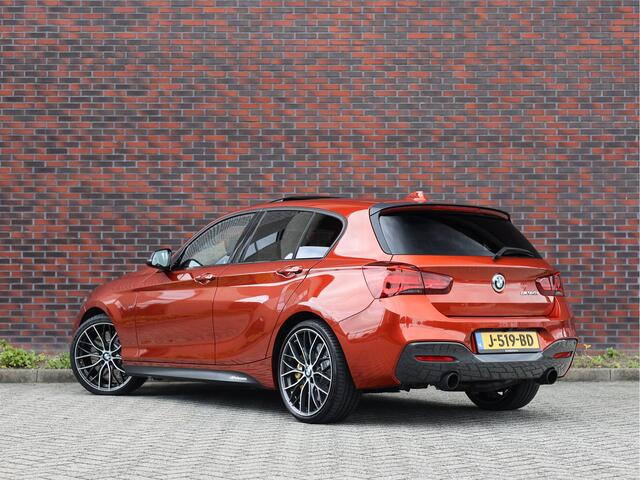 BMW 1-SERIE M140i Edition Shadow Executive | M Performance - Akrapovic - Vol!