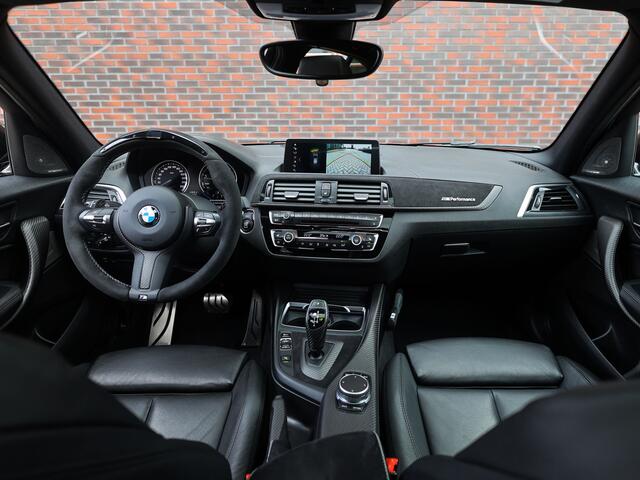 BMW 1-SERIE M140i Edition Shadow Executive | M Performance - Akrapovic - Vol!